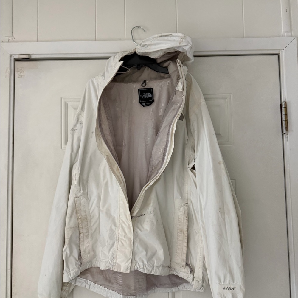 The North Face outdoors casual Off-White Jacket with Mesh Lining